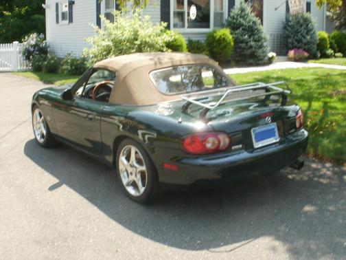 Green 2001 Mazda MX-5 Miata SE