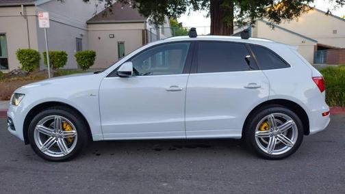 White 2012 Audi Q5 3.2 Prestige