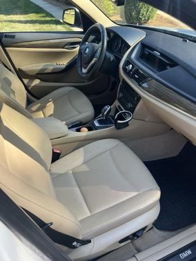 White 2015 BMW X1 sDrive28i