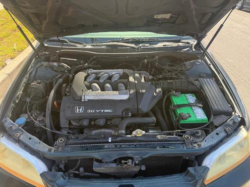 Green 2000 Honda Accord EX-L