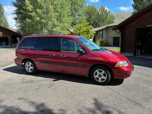 2003 Ford Windstar LX