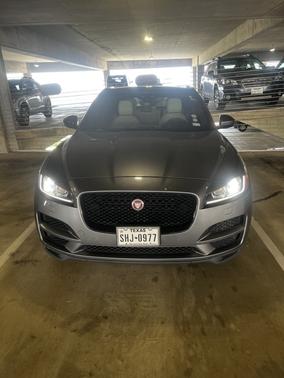 2019 Jaguar F-PACE 25t Prestige