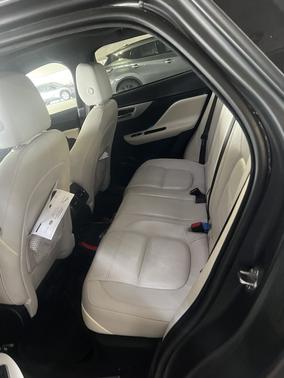 2019 Jaguar F-PACE 25t Prestige