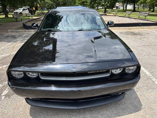 2014 Dodge Challenger SXT