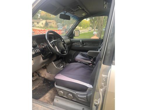 2002 Isuzu Trooper LS