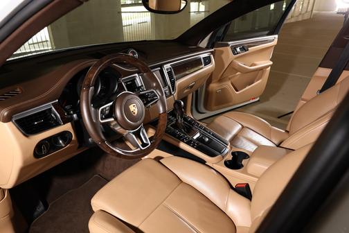 White 2016 Porsche Macan Macan S