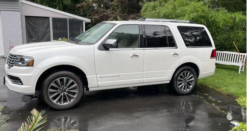 2016 Lincoln Navigator Select