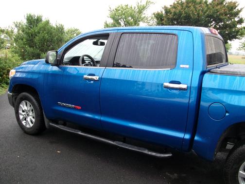 2017 Toyota Tundra SR5
