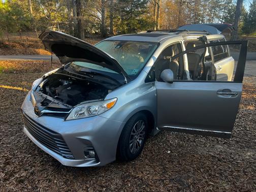 2019 Toyota Sienna Limited