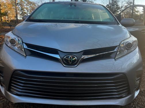 2019 Toyota Sienna Limited