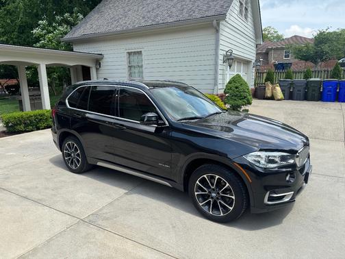 Black 2018 BMW X5 sDrive35i