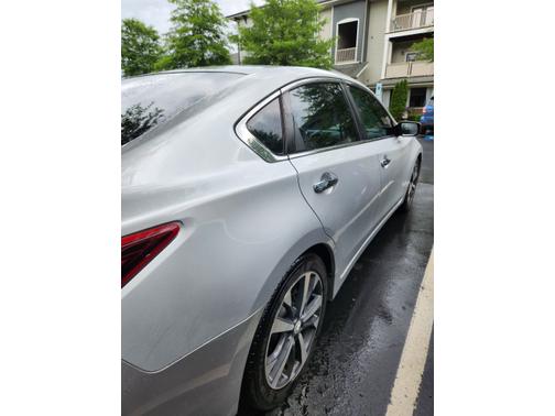 2017 Nissan Altima 3.5 SR