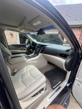 2019 Cadillac Escalade Luxury