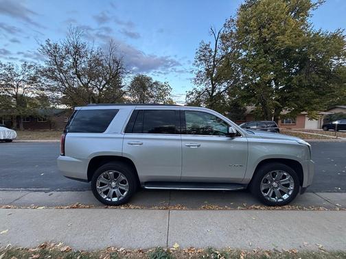 Silver 2019 GMC Yukon SLT
