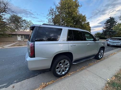 Silver 2019 GMC Yukon SLT
