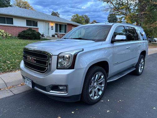 Silver 2019 GMC Yukon SLT