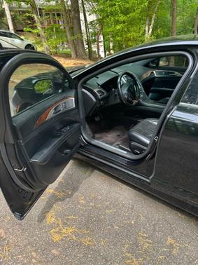 Black 2017 Lincoln MKZ Reserve