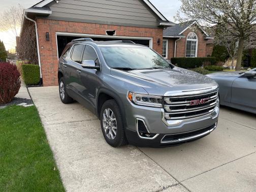 2021 GMC Acadia SLT