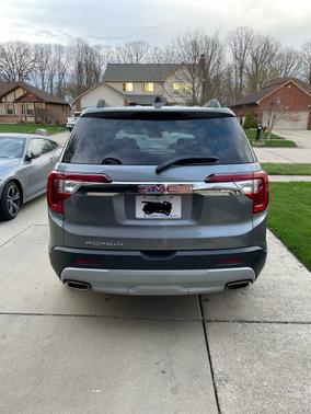 2021 GMC Acadia SLT