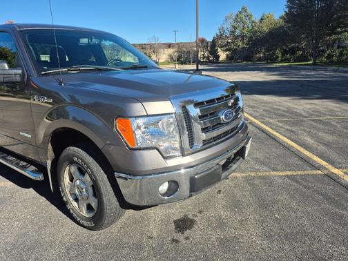 Gray 2012 Ford F-150 XLT