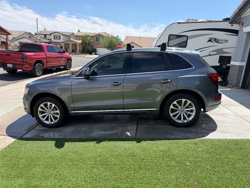 Gray 2016 Audi Q5 2.0T Premium