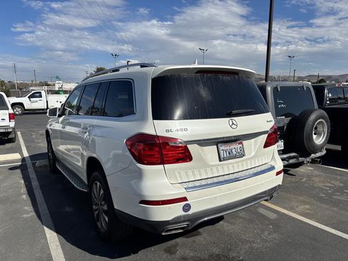 White 2015 Mercedes-Benz GL-Class GL 450 4MATIC
