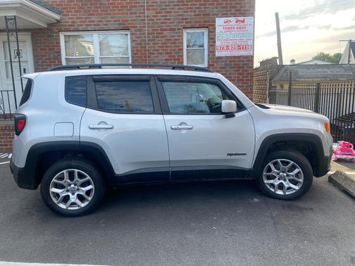 Silver 2015 Jeep Renegade Latitude