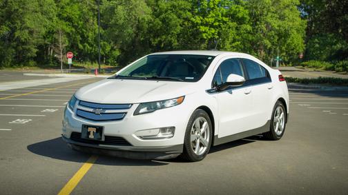 White 2015 Chevrolet Volt Base