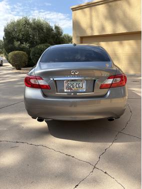 2012 INFINITI M37 x