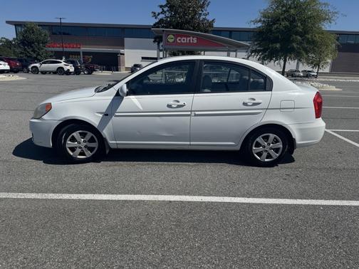 2009 Hyundai Accent GLS
