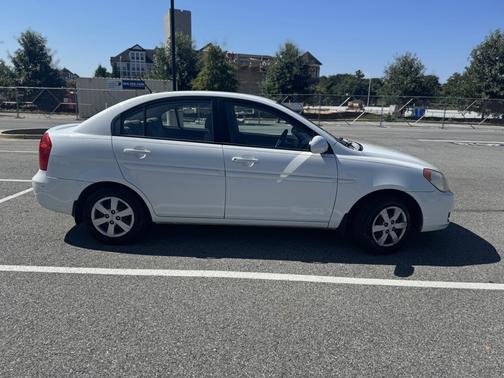 2009 Hyundai Accent GLS