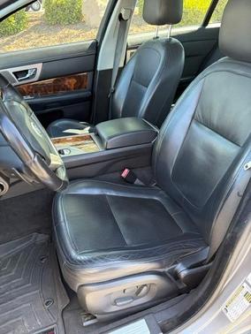 Silver 2009 Jaguar XF Premium Luxury