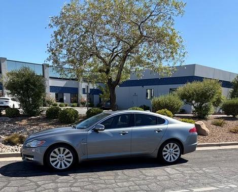 Silver 2009 Jaguar XF Premium Luxury