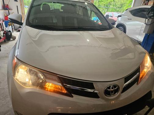 White 2014 Toyota RAV4 Limited