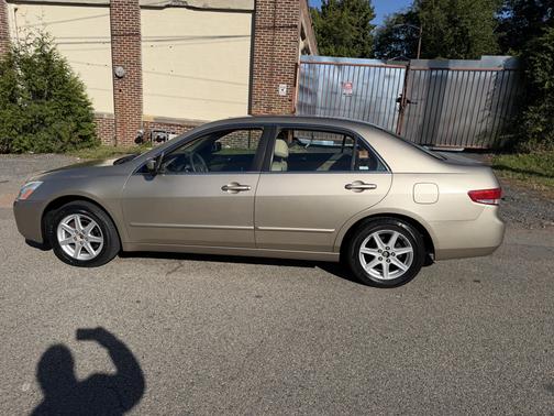 Gold 2003 Honda Accord EX-L