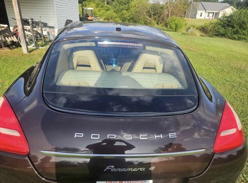 2012 Porsche Panamera 4
