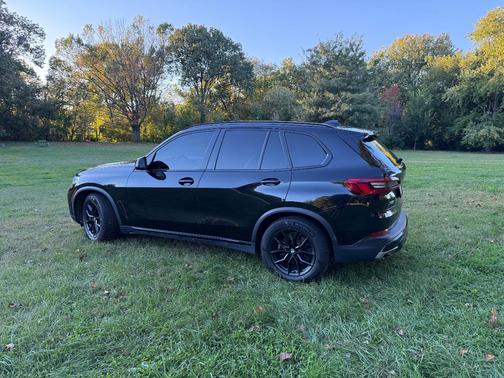 Black 2020 BMW X5 xDrive40i