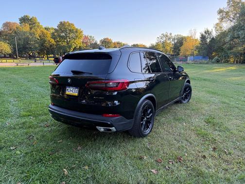 Black 2020 BMW X5 xDrive40i