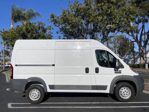 Photo 4 of 25 of 2014 RAM ProMaster 2500 Tradesman