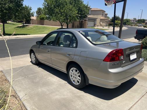 Gold 2004 Honda Civic LX