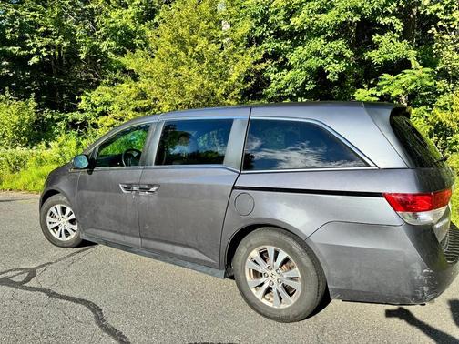 Gray 2016 Honda Odyssey EX-L