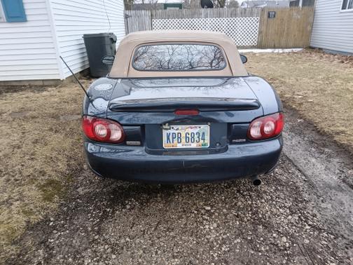Blue 2002 Mazda MX-5 Miata Base
