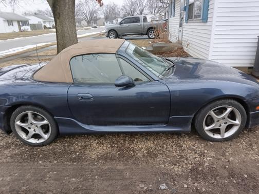 Blue 2002 Mazda MX-5 Miata Base