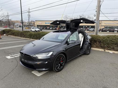 2024 Tesla Model X Plaid