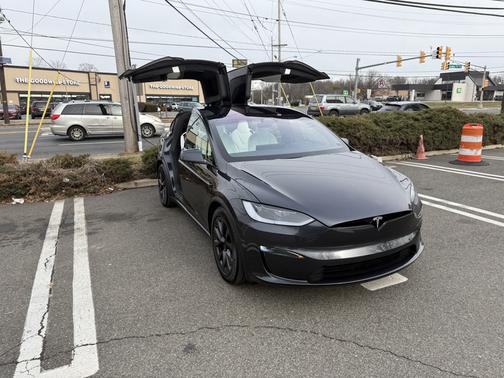 2024 Tesla Model X Plaid