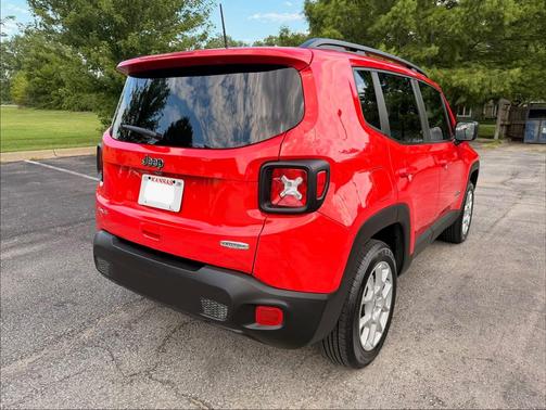Red 2022 Jeep Renegade Latitude