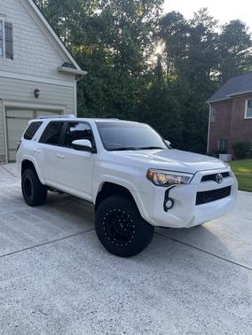 2018 Toyota 4Runner SR5