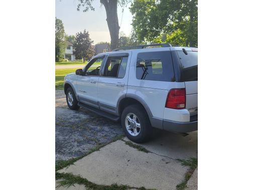 White 2002 Ford Explorer XLT