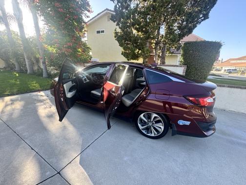 2020 Honda Clarity Plug-In Hybrid Base