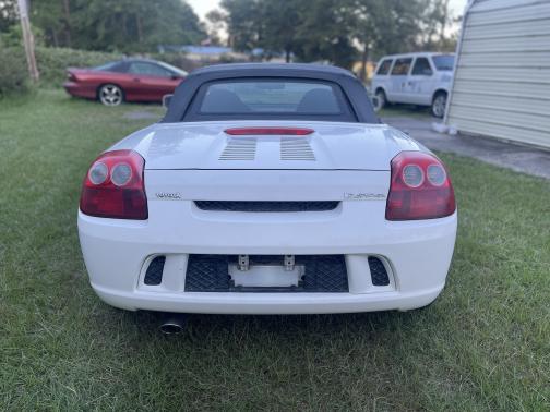 2004 Toyota MR2 Spyder